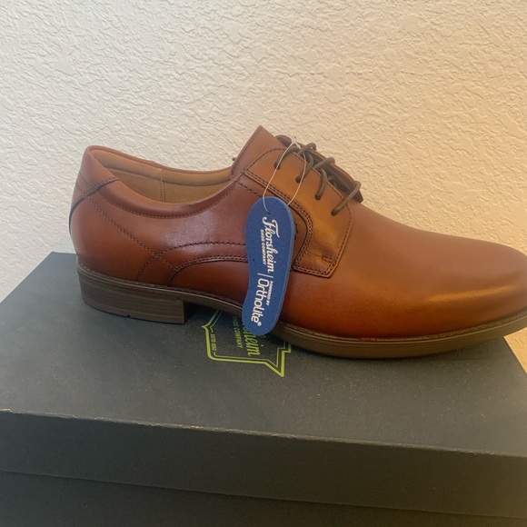 Mens size 13 Florsheim dress shoes